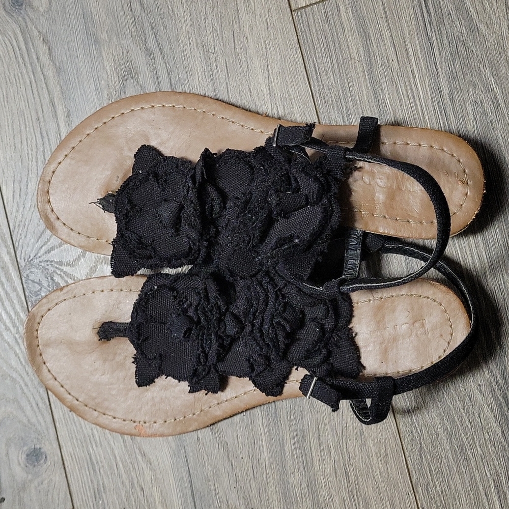 GREAT UC Dressy like sandals